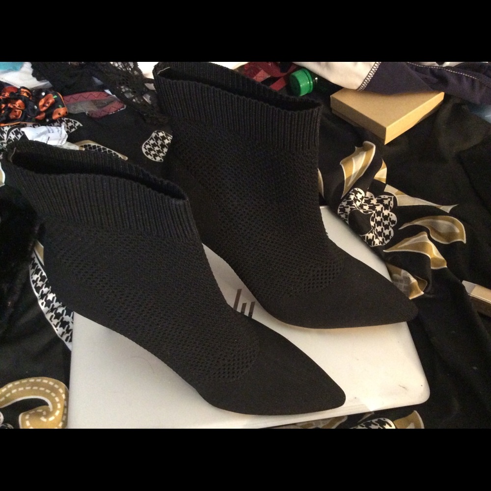 Women’s heeled dress boots